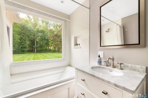 16 Pilgrim Lane Weston CT 06883