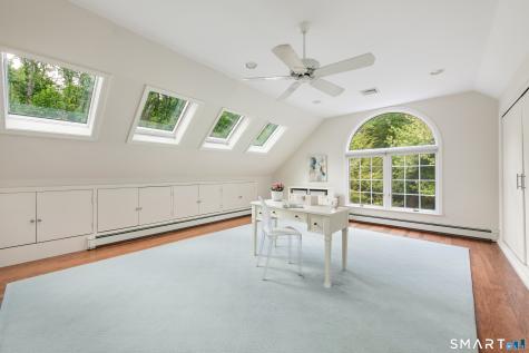 16 Pilgrim Lane Weston CT 06883