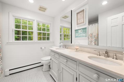 16 Pilgrim Lane Weston CT 06883