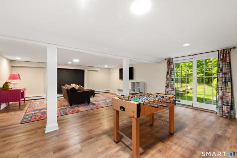 16 Pilgrim Lane Weston CT 06883