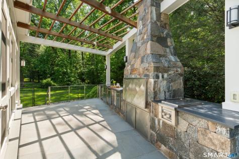16 Pilgrim Lane Weston CT 06883