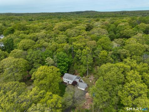 112 Barnshed Lane Guilford CT 06437