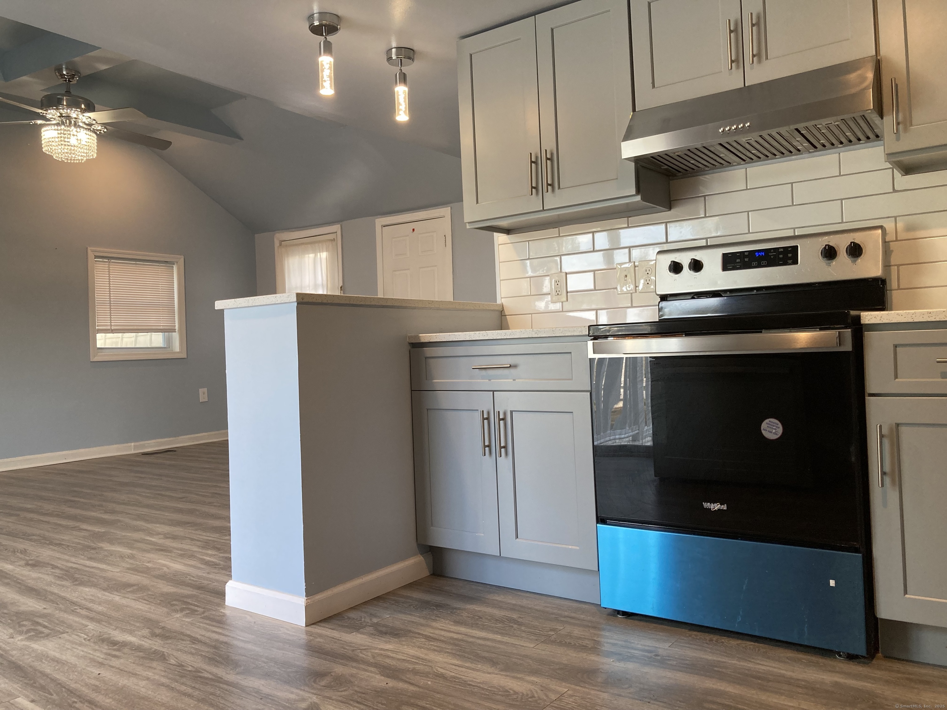 18 Pine Street Norwich CT 06360