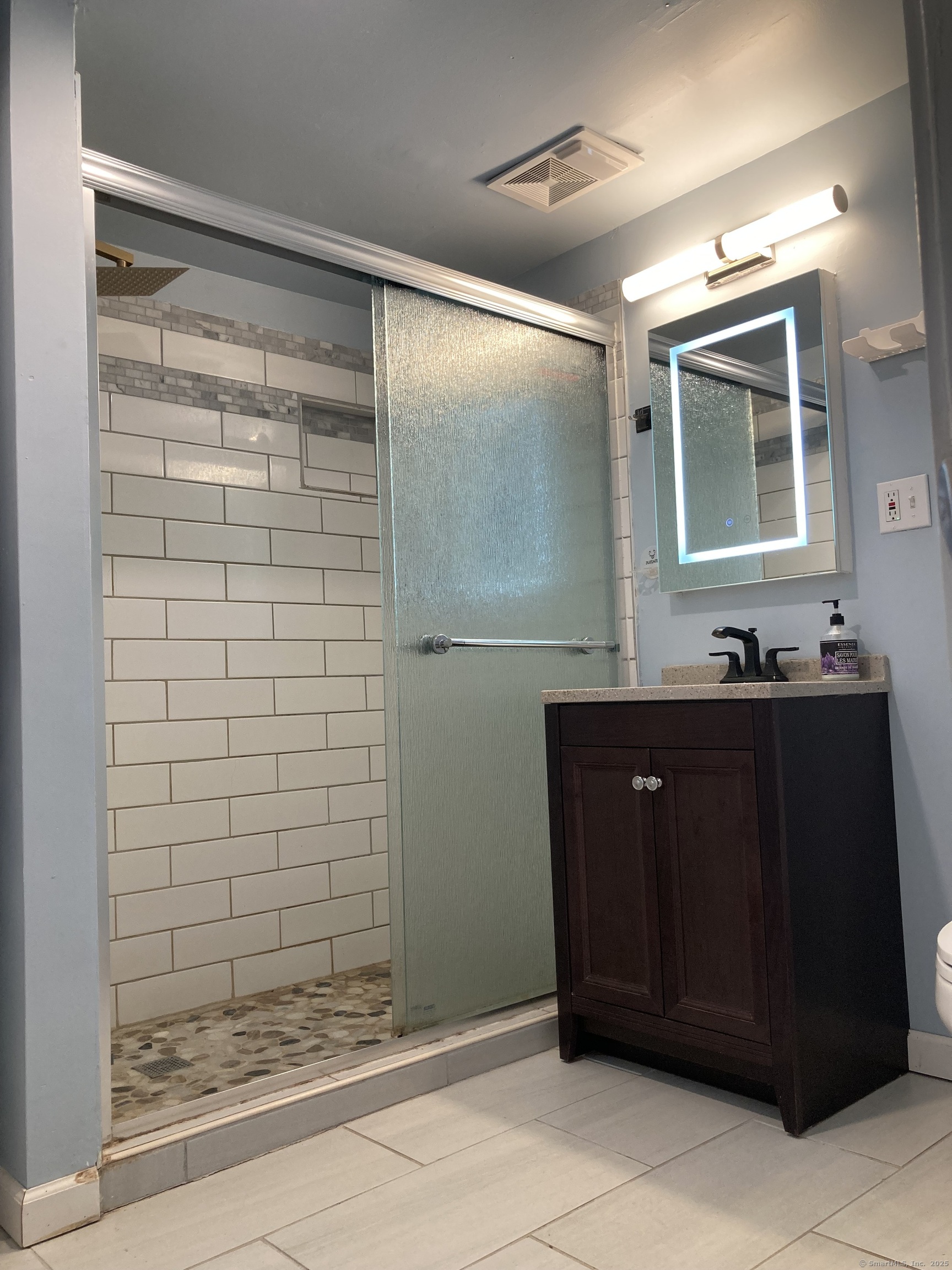 18 Pine Street Norwich CT 06360