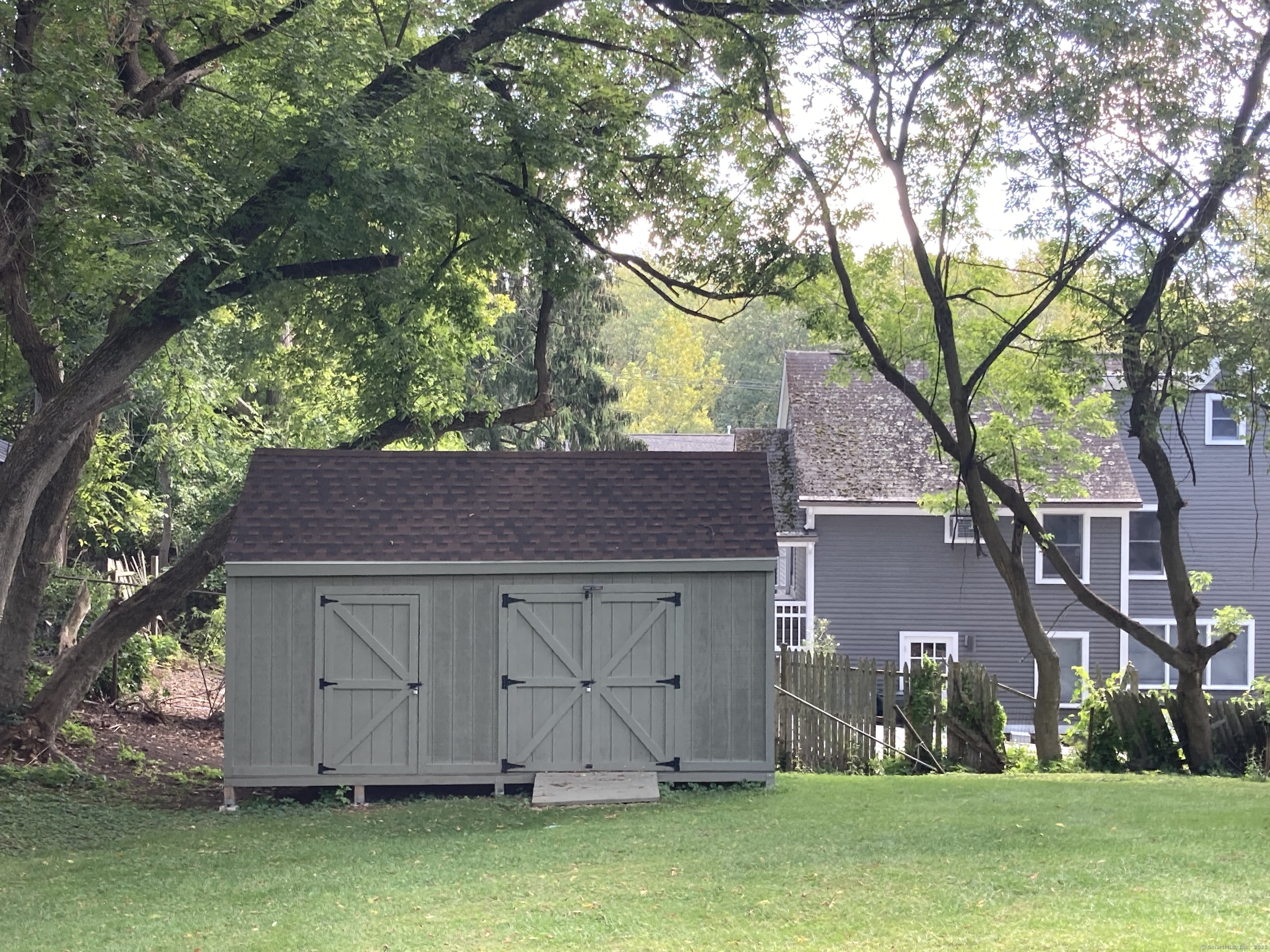 18 Pine Street Norwich CT 06360