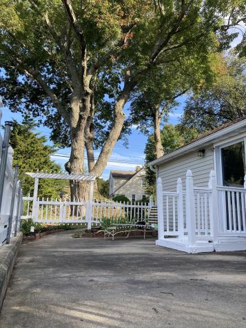 18 Pine Street Norwich CT 06360