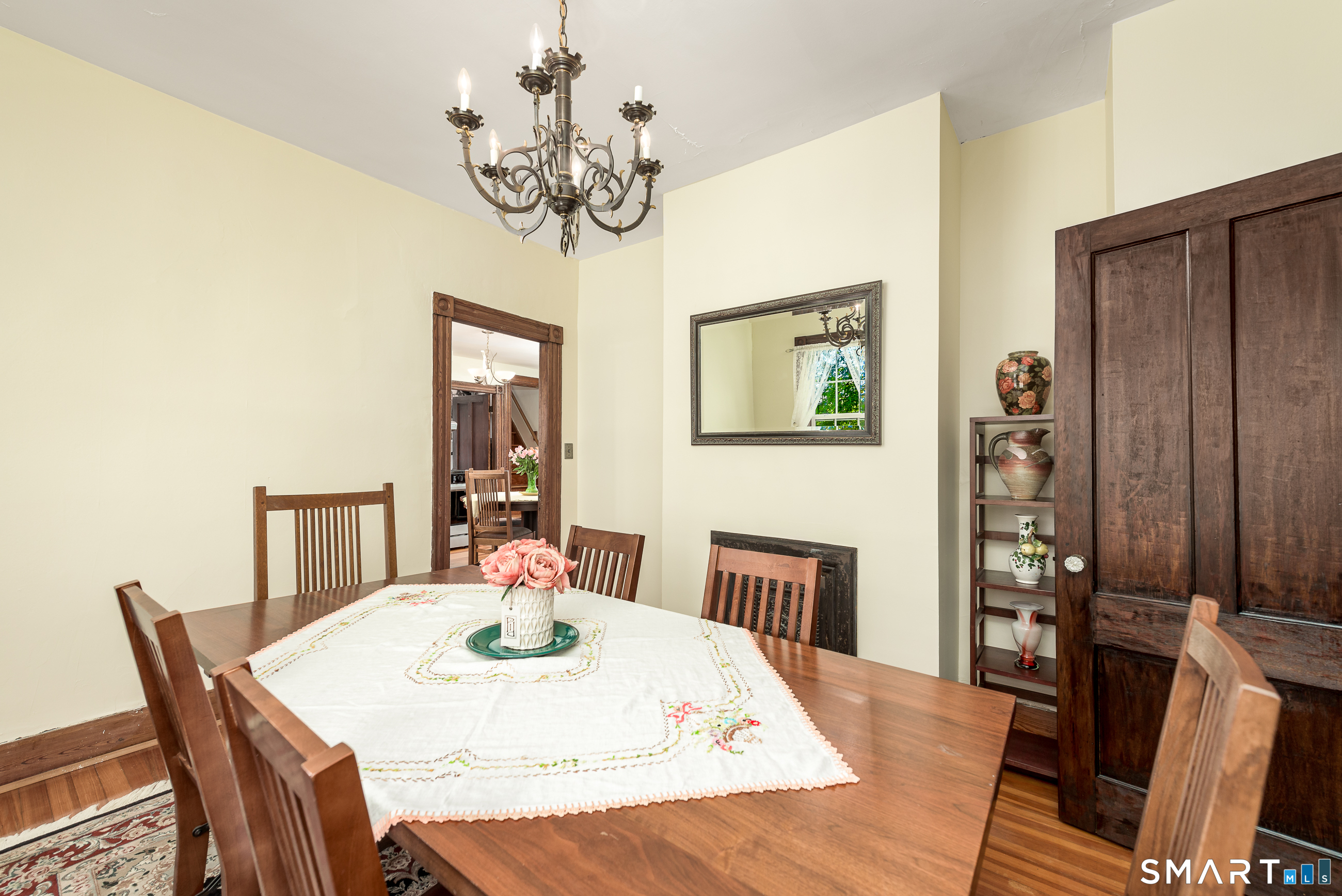 1316 Whirlwind Hill Road Wallingford CT 06492