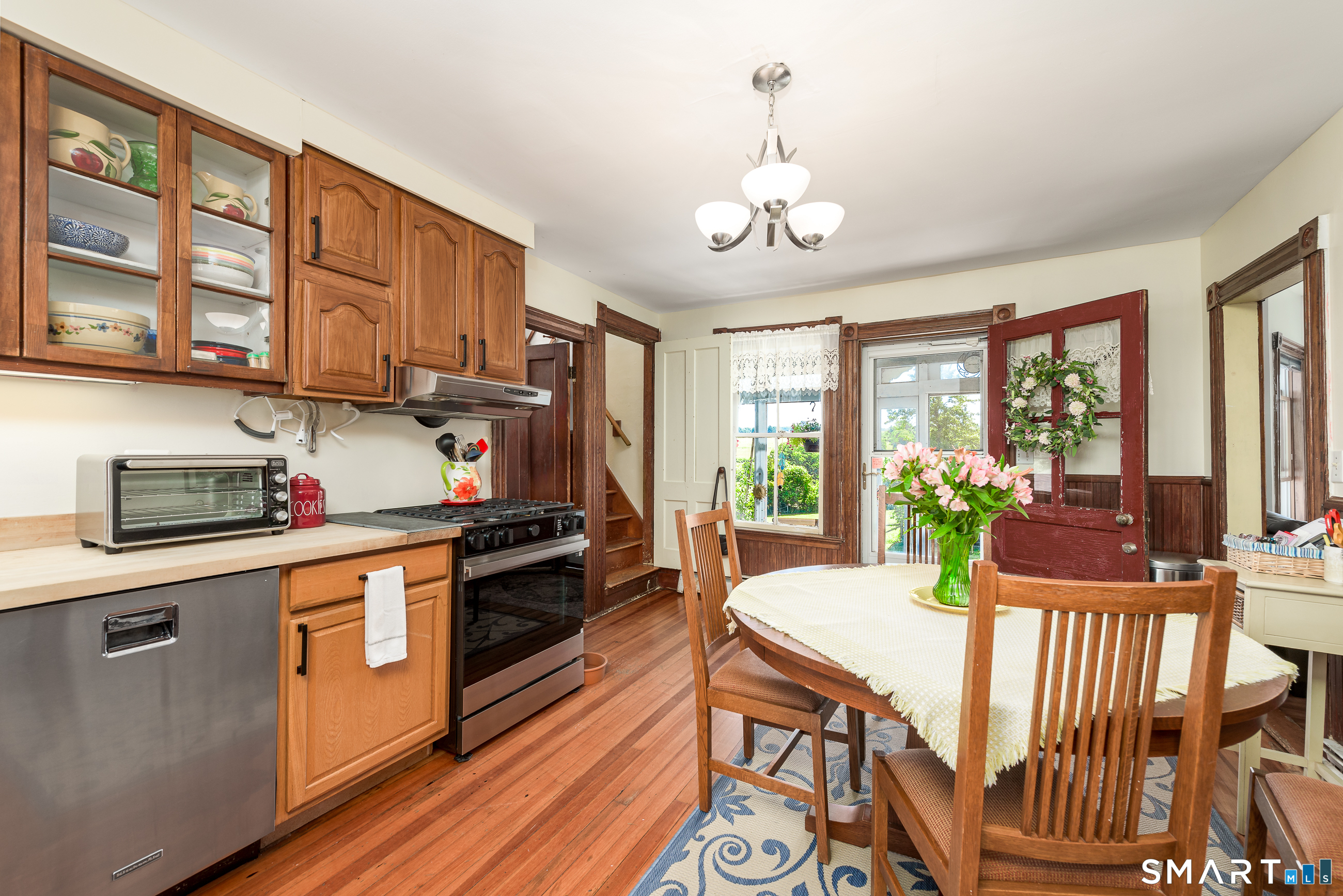1316 Whirlwind Hill Road Wallingford CT 06492