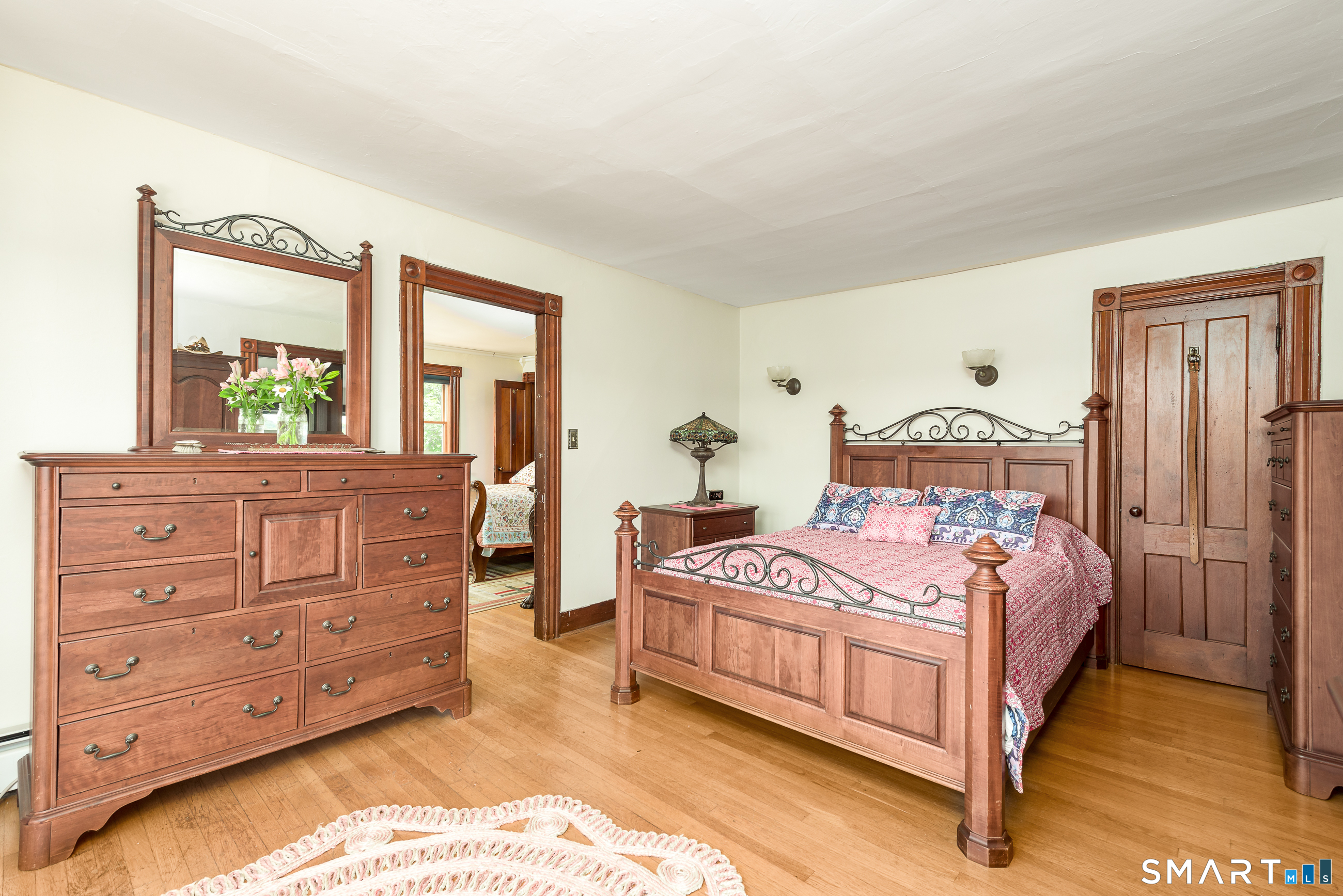 1316 Whirlwind Hill Road Wallingford CT 06492