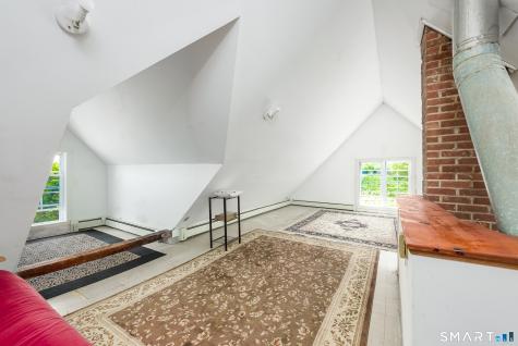 1316 Whirlwind Hill Road Wallingford CT 06492