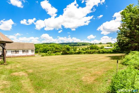 1316 Whirlwind Hill Road Wallingford CT 06492