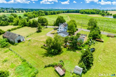 1316 Whirlwind Hill Road Wallingford CT 06492