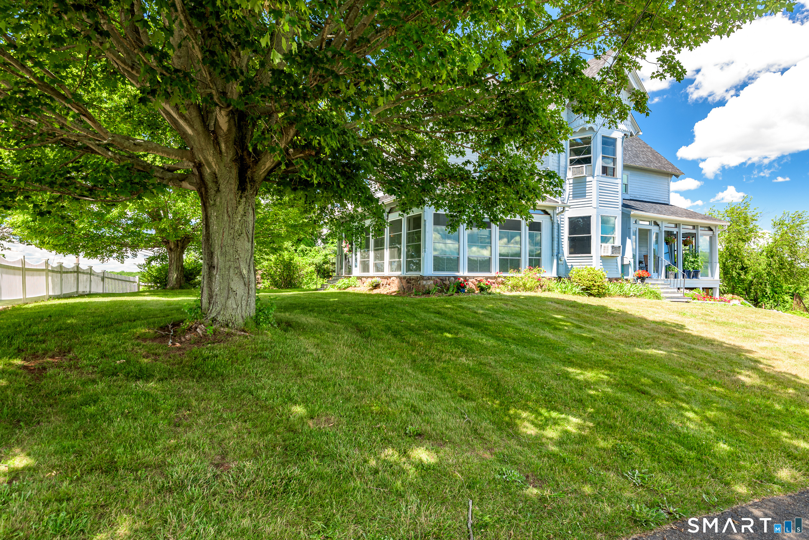 1316 Whirlwind Hill Road Wallingford CT 06492