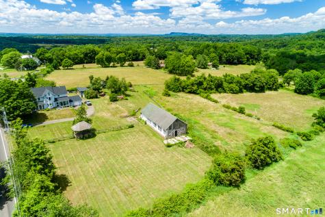 1316 Whirlwind Hill Road Wallingford CT 06492