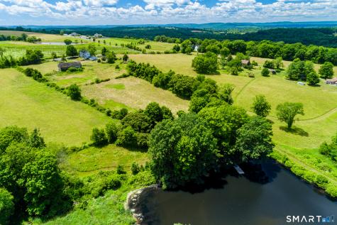 1316 Whirlwind Hill Road Wallingford CT 06492