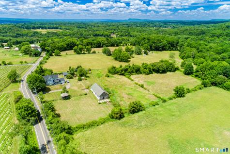 1316 Whirlwind Hill Road Wallingford CT 06492