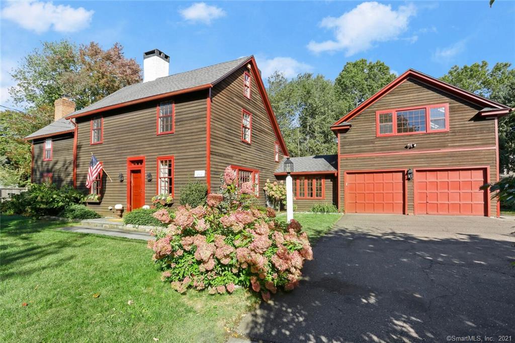1052 Mill Plain Road Fairfield CT 06824
