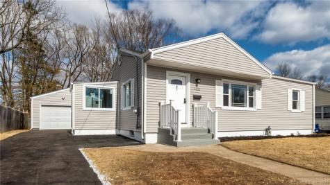 124 Twin Brook Road Hamden CT 06514