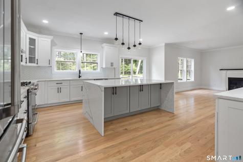 450 Bluff View Drive Guilford CT 06437