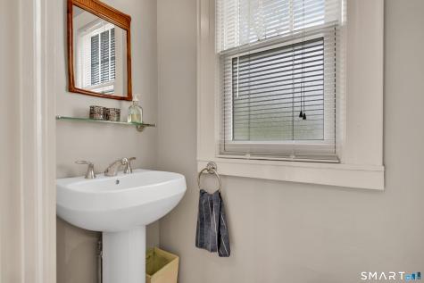 44 Beverly Road Wethersfield CT 06109