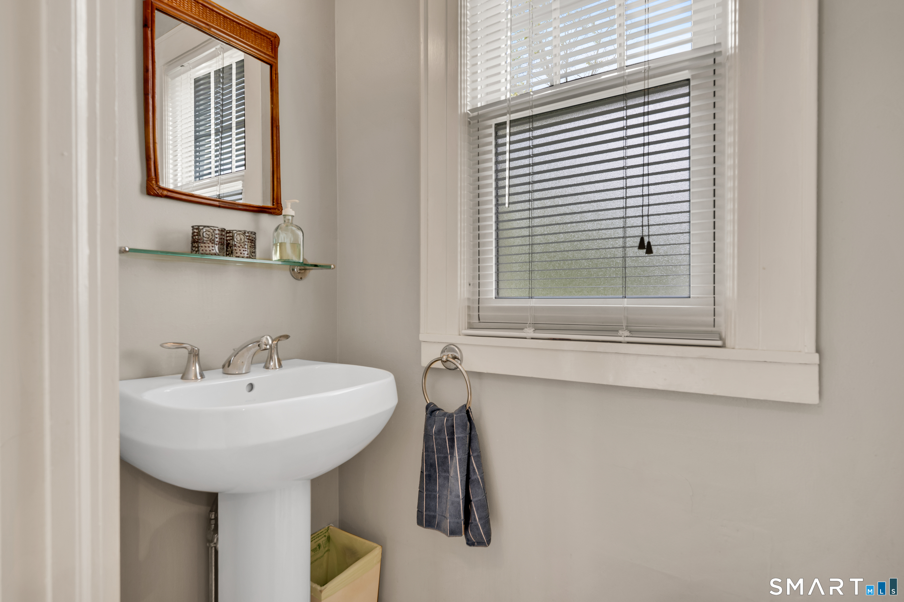 44 Beverly Road Wethersfield CT 06109