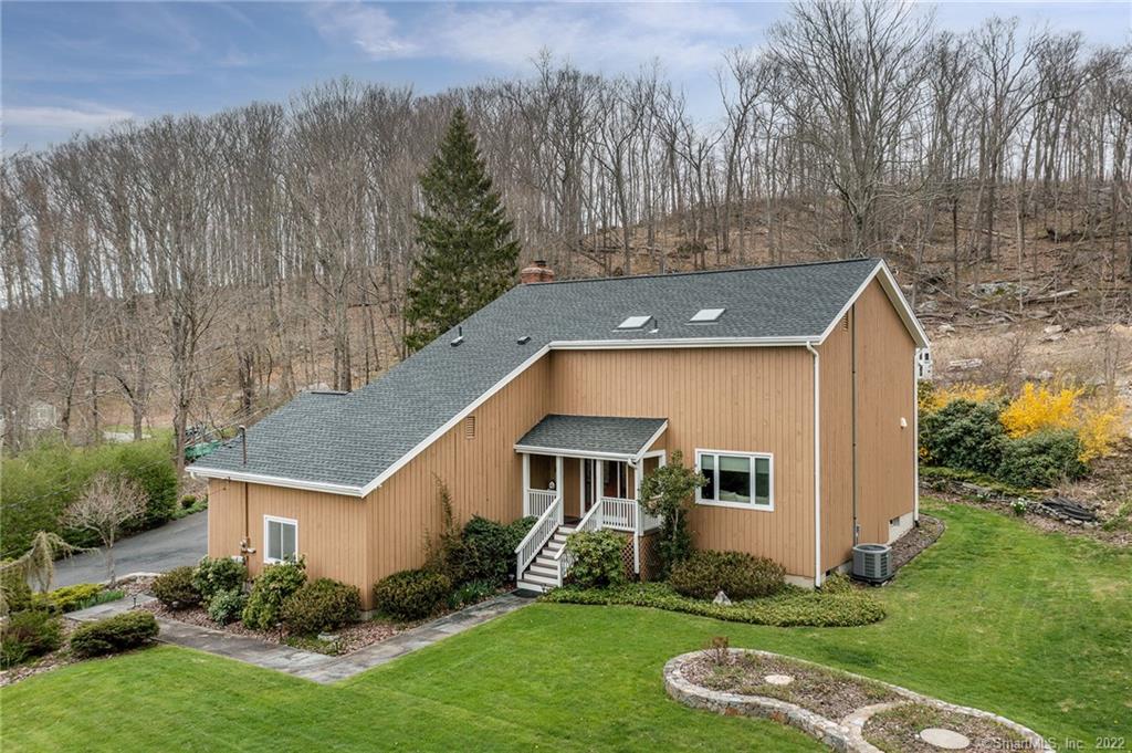 34 Warwick Road New Fairfield CT 06812