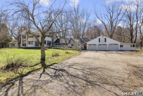 835 Monroe Turnpike Monroe CT 06468