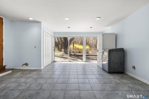 835 Monroe Turnpike Monroe CT 06468
