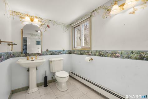 835 Monroe Turnpike Monroe CT 06468