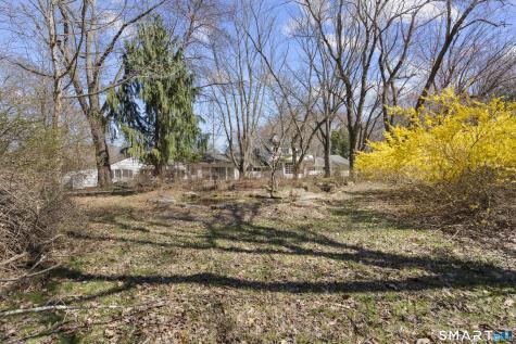 835 Monroe Turnpike Monroe CT 06468