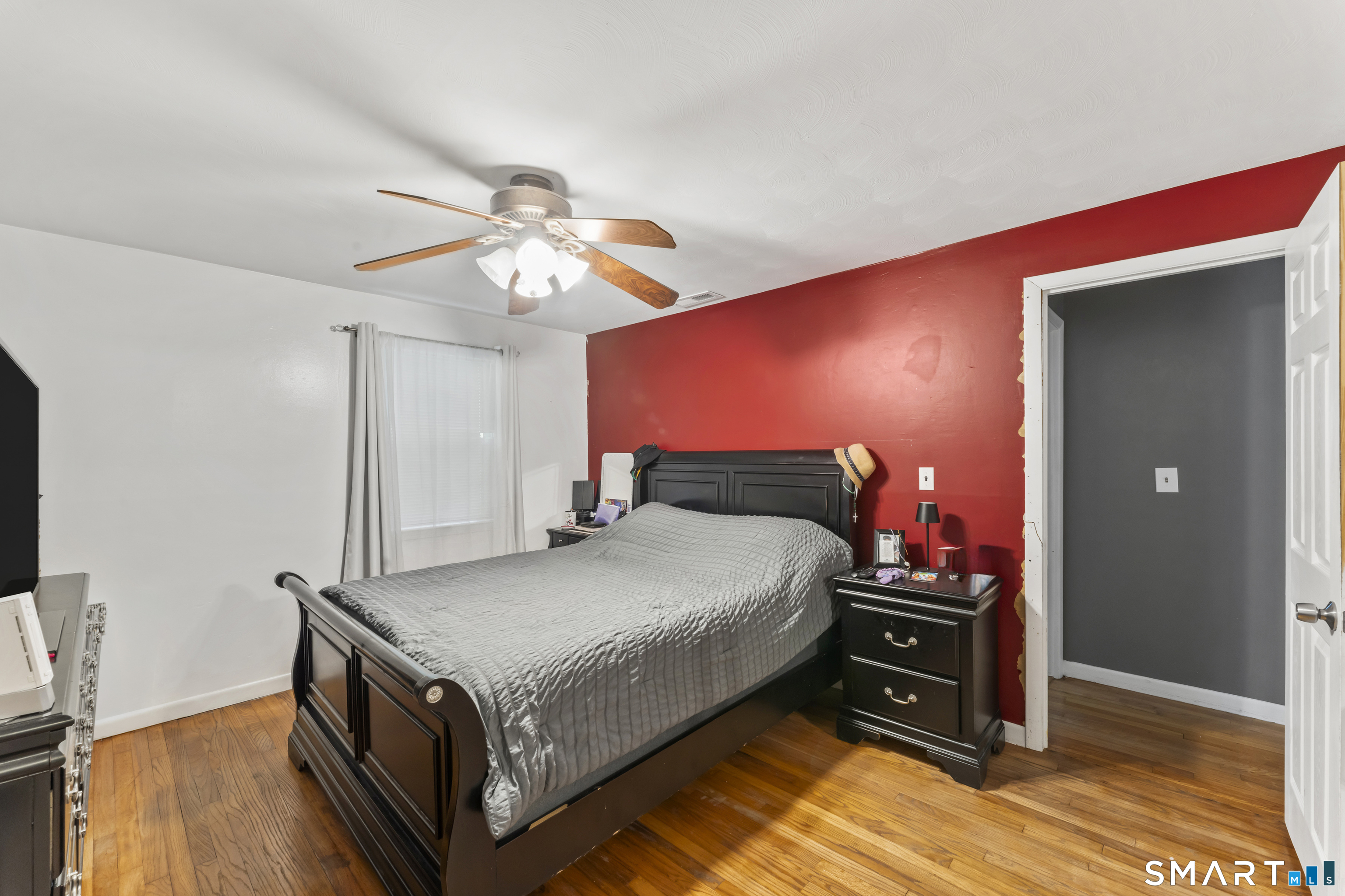 16 Nutmeg Avenue Enfield CT 06082