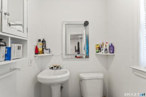 16 Nutmeg Avenue Enfield CT 06082