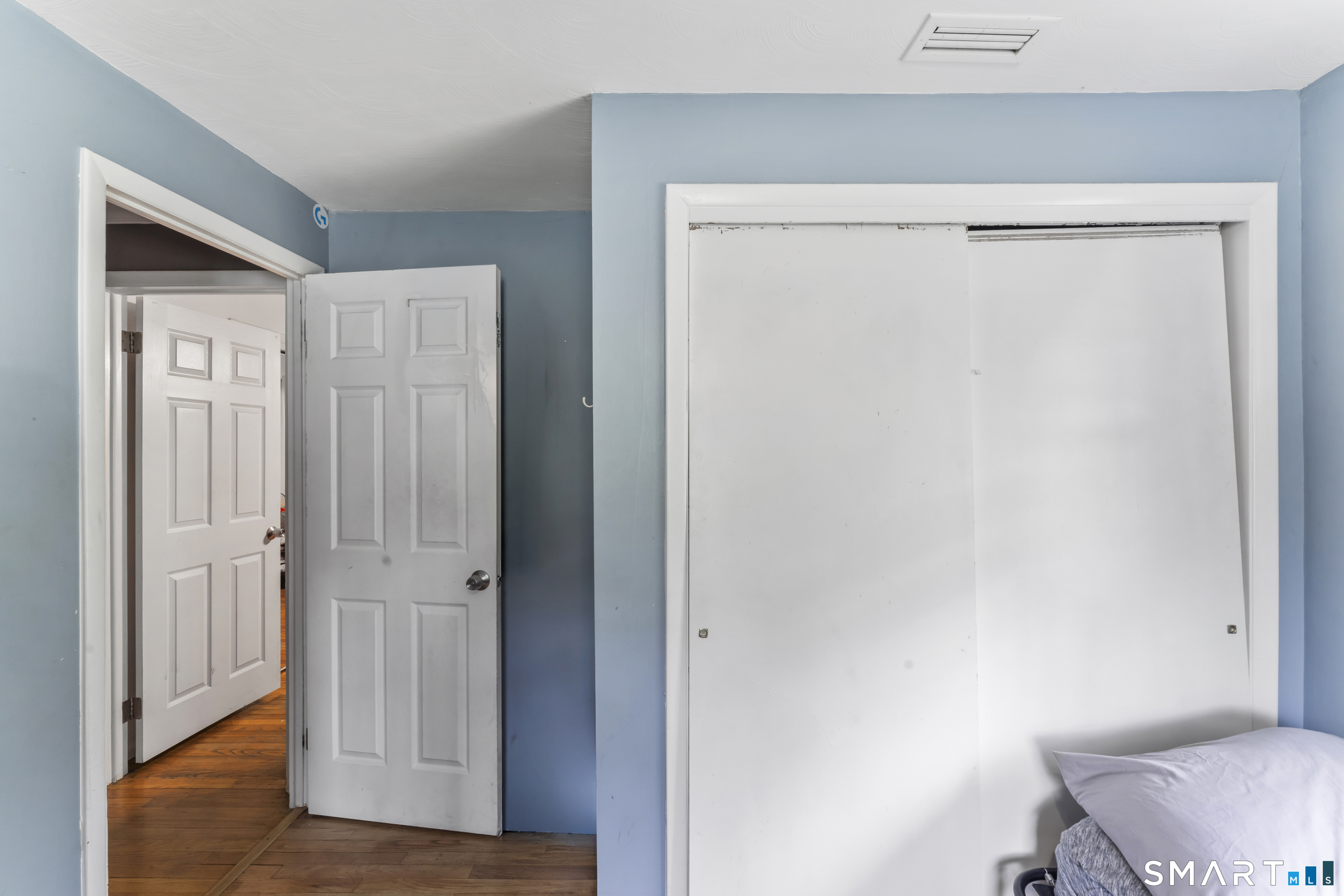 16 Nutmeg Avenue Enfield CT 06082