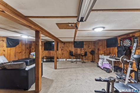 16 Nutmeg Avenue Enfield CT 06082
