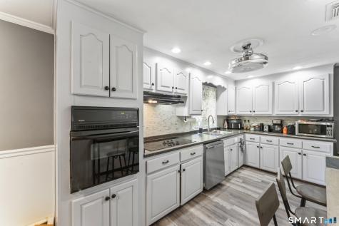 16 Nutmeg Avenue Enfield CT 06082