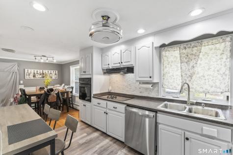 16 Nutmeg Avenue Enfield CT 06082