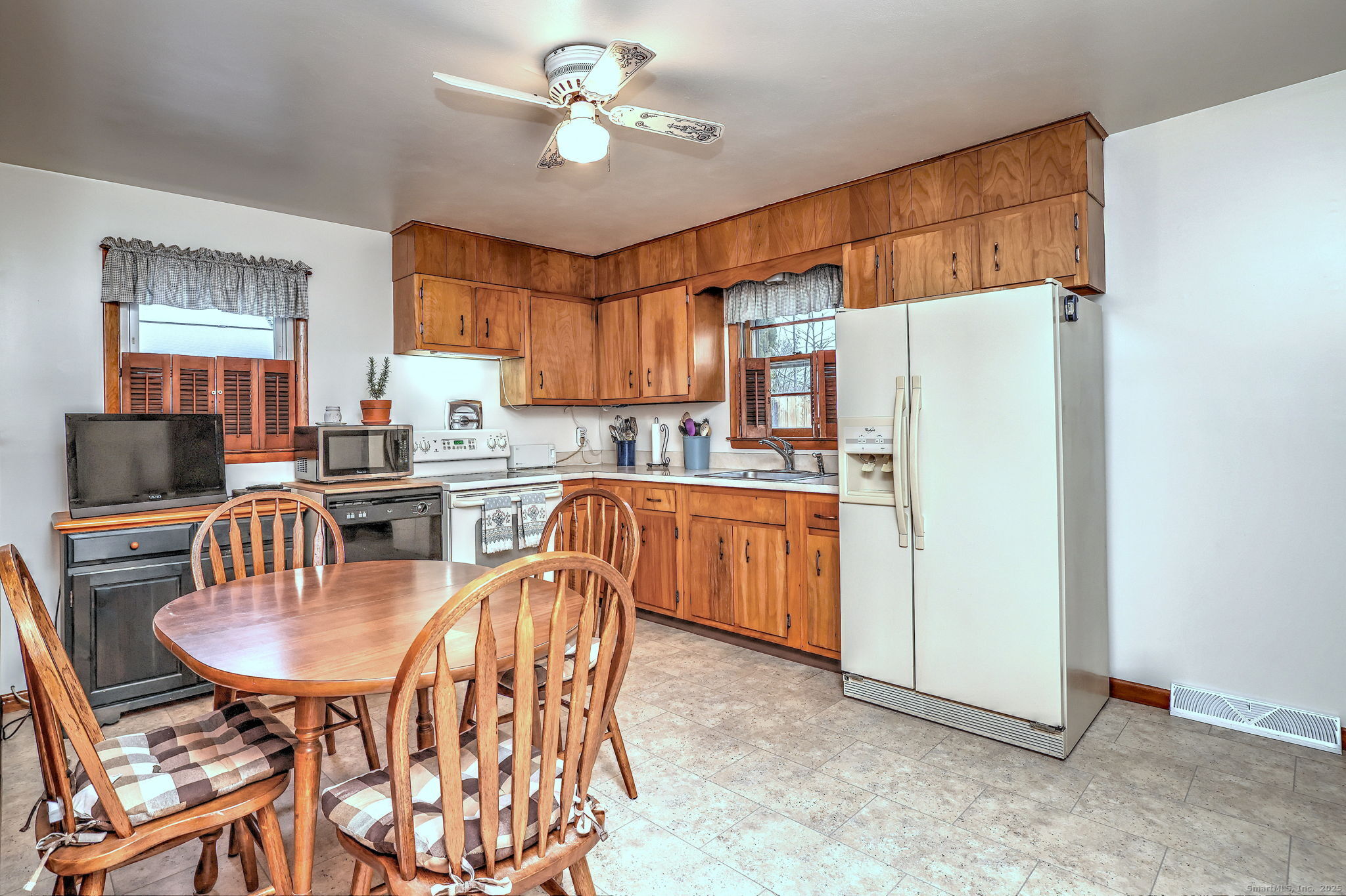 15 Utica Street Milford CT 06461