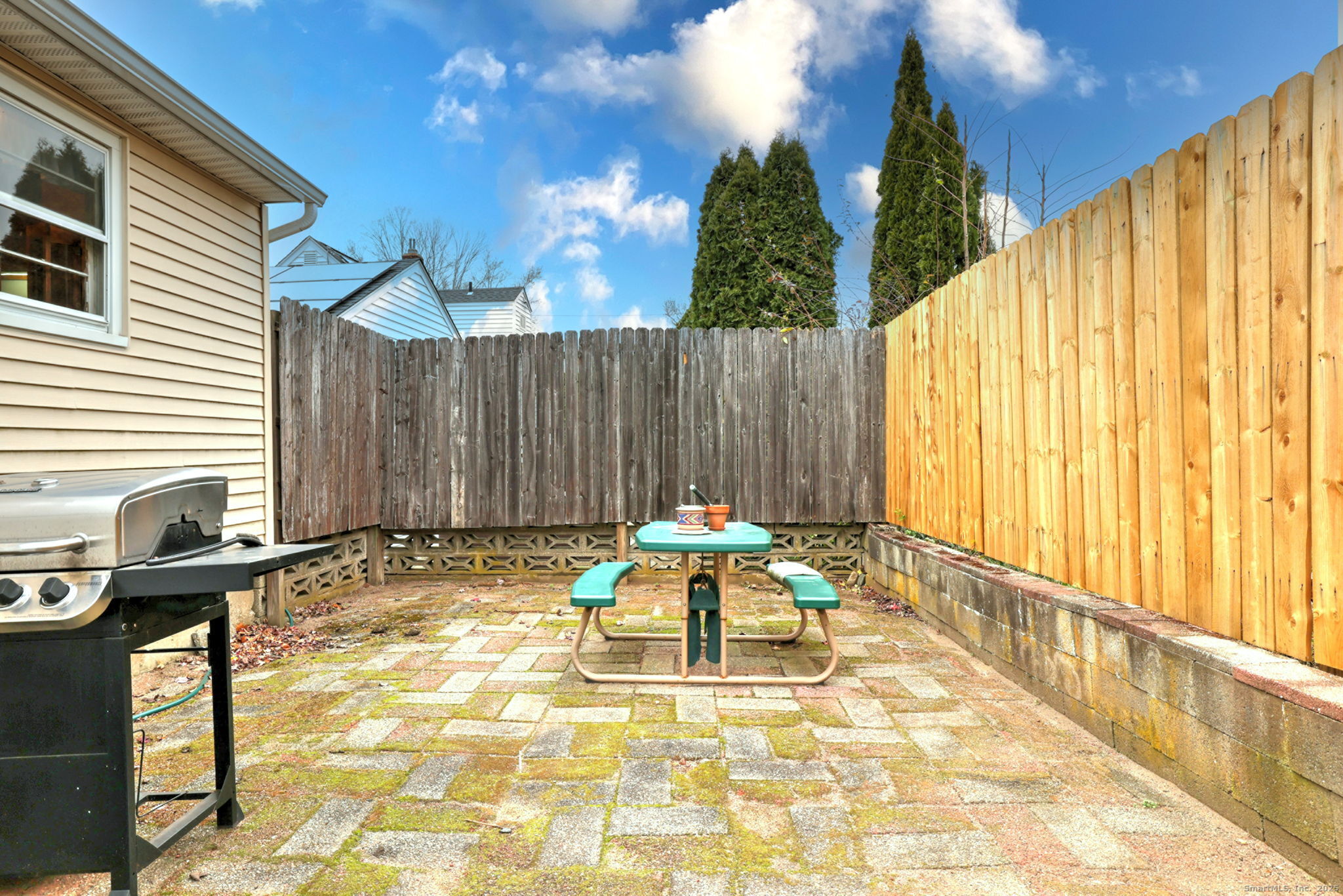 15 Utica Street Milford CT 06461