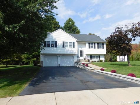 50 Wood Terrace East Haven CT 06512