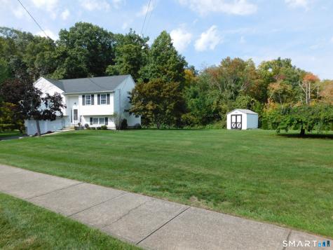 50 Wood Terrace East Haven CT 06512