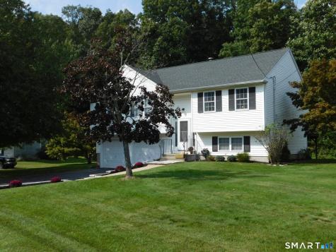 50 Wood Terrace East Haven CT 06512