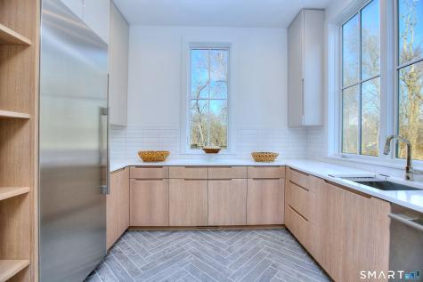 8 Loretta Court Westport CT 06880