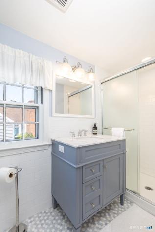 19 Baldwin Street West Hartford CT 06110