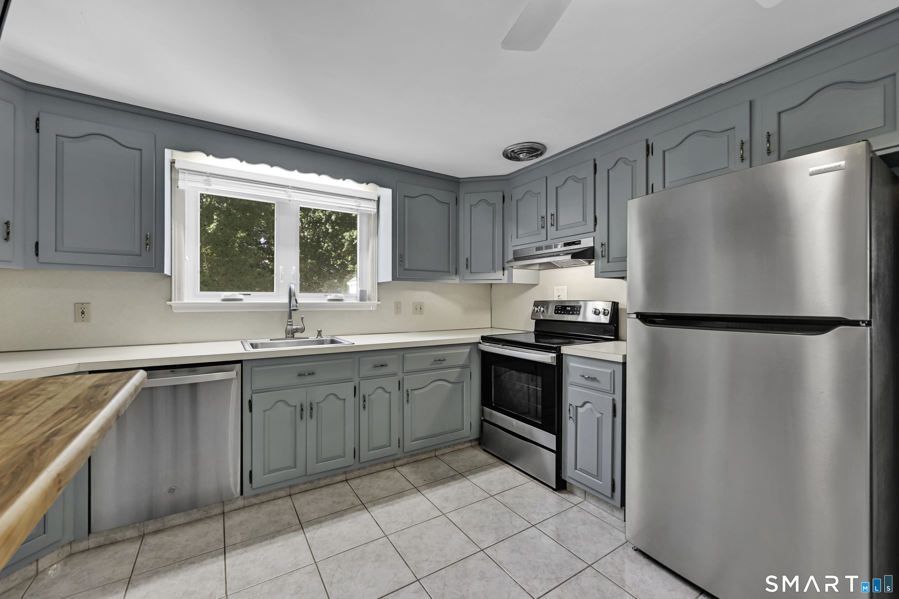 161 Red Stone Hill Plainville CT 06062