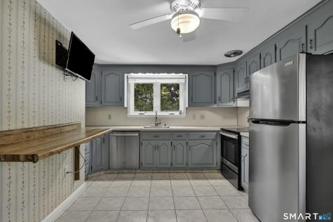 161 Red Stone Hill Plainville CT 06062