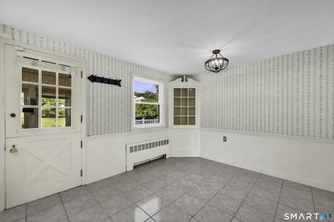 161 Red Stone Hill Plainville CT 06062