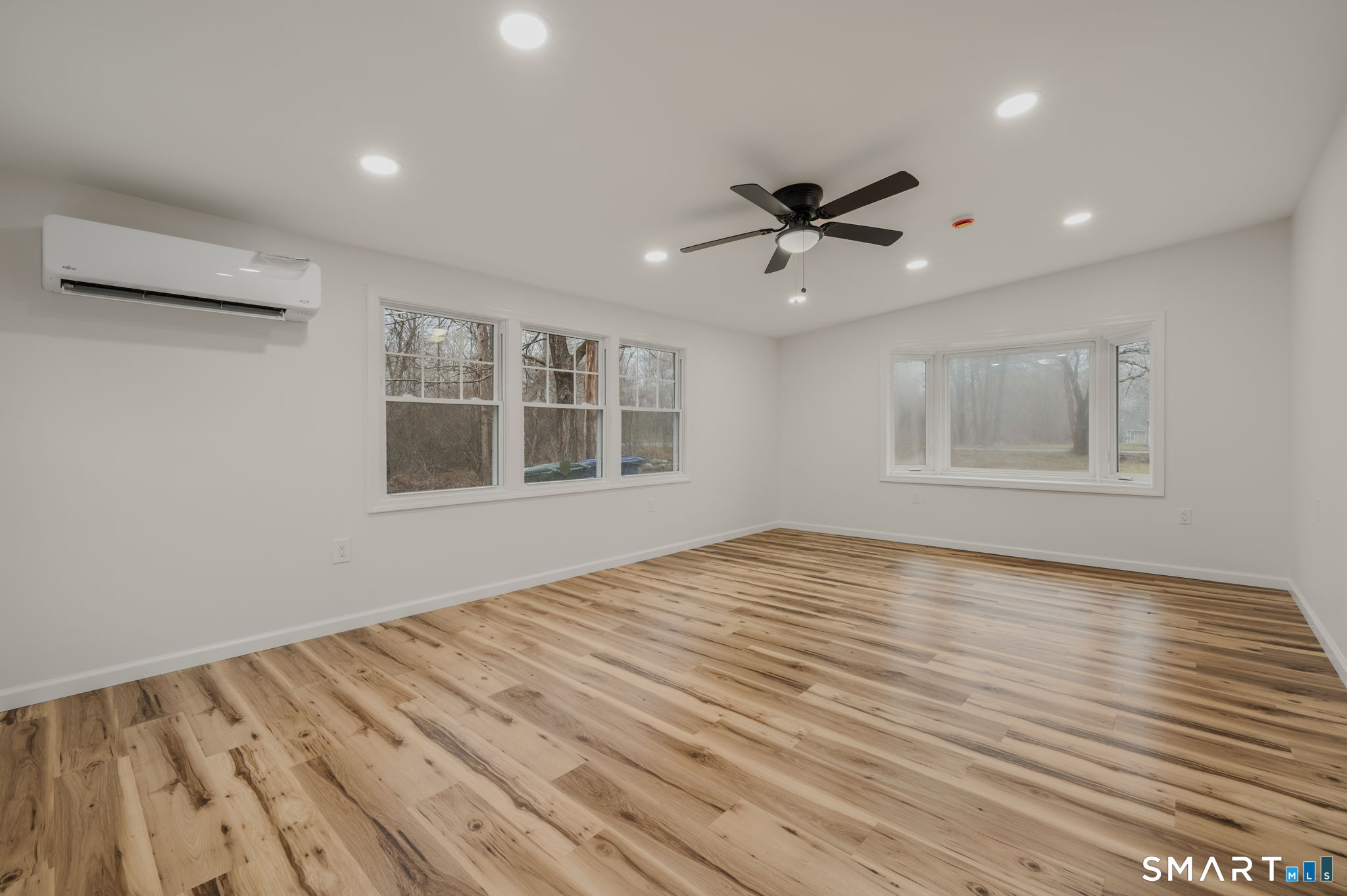 153 Meeting House Lane Ledyard CT 06339
