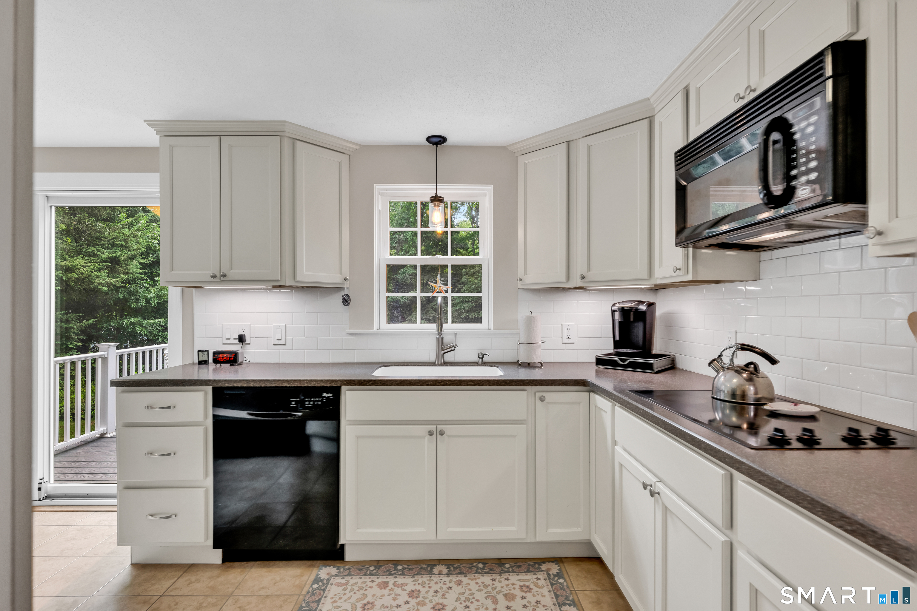 65 East Hill Road Canton CT 06019
