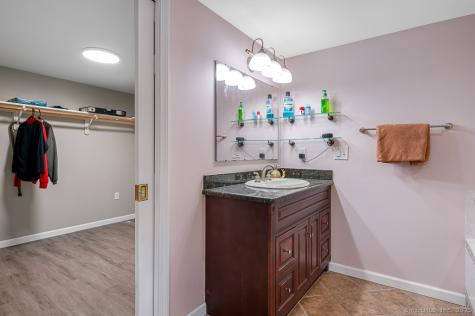 437 Somers Road Ellington CT 06029