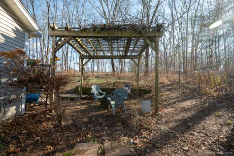 437 Somers Road Ellington CT 06029